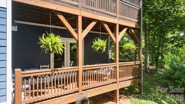 204 Mostert Drive, Asheville, NC 28804