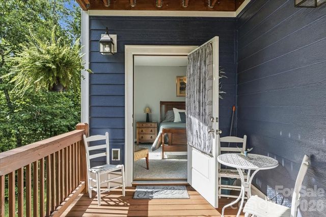 204 Mostert Drive, Asheville, NC 28804