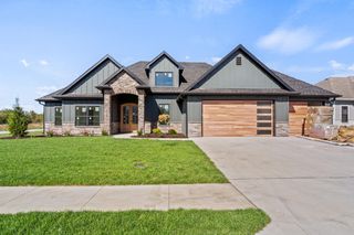 2801 EASLEY CABIN CIR, Columbia, MO 65201