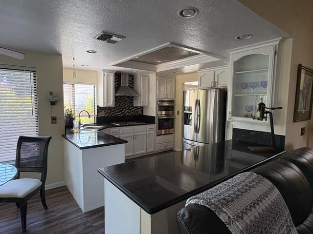 8823 Bradbury Ct, Elk Grove, CA 95624
