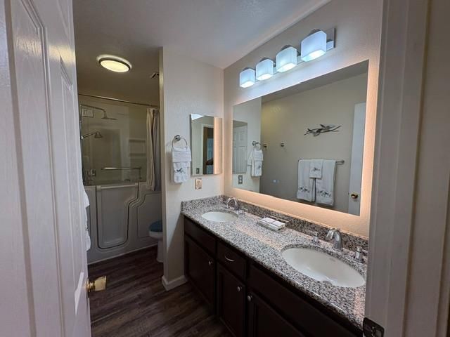 8823 Bradbury Ct, Elk Grove, CA 95624