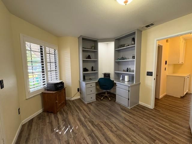 8823 Bradbury Ct, Elk Grove, CA 95624