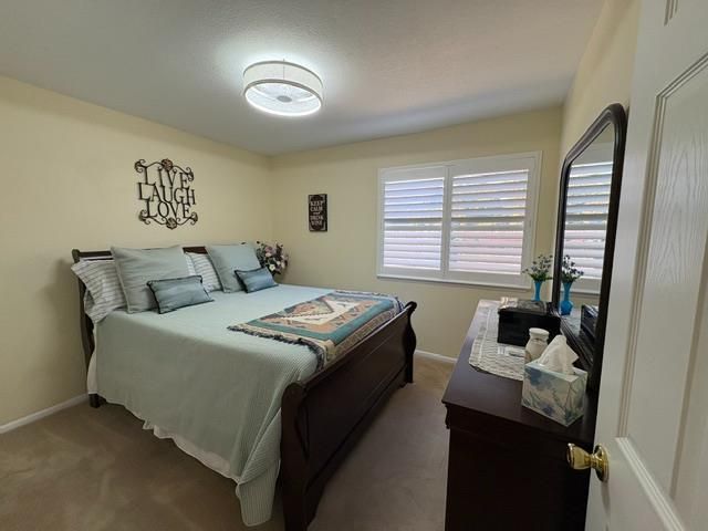 8823 Bradbury Ct, Elk Grove, CA 95624