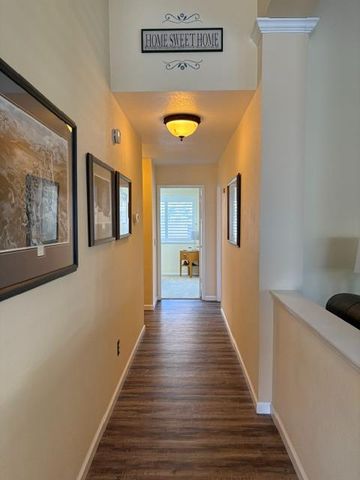 8823 Bradbury Ct, Elk Grove, CA 95624