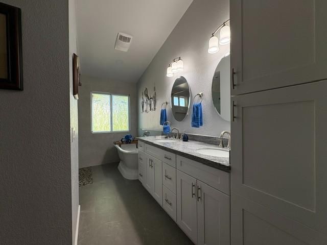 8823 Bradbury Ct, Elk Grove, CA 95624