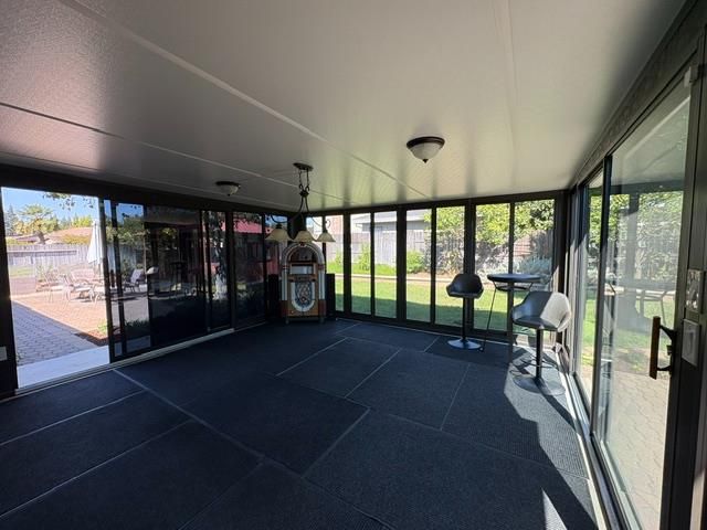 8823 Bradbury Ct, Elk Grove, CA 95624