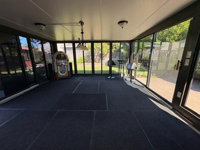 8823 Bradbury Ct, Elk Grove, CA 95624