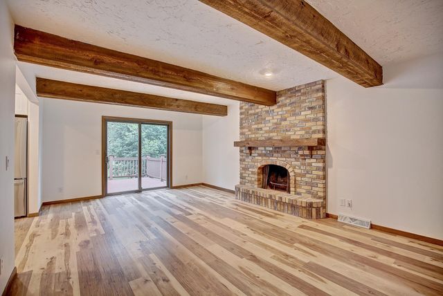 2400 Garland Lane N, Plymouth, MN 55447