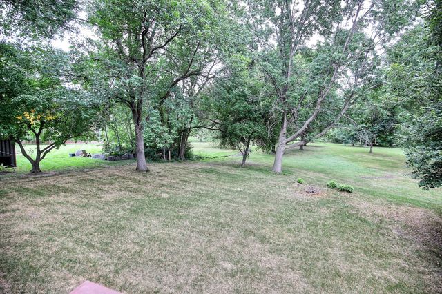 2400 Garland Lane N, Plymouth, MN 55447