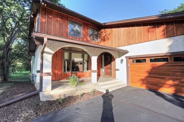 2400 Garland Lane N, Plymouth, MN 55447