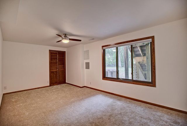 2400 Garland Lane N, Plymouth, MN 55447