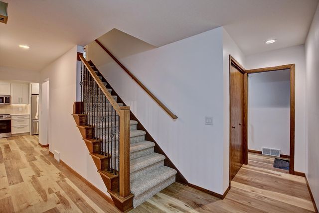 2400 Garland Lane N, Plymouth, MN 55447