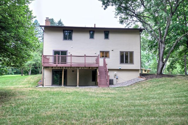 2400 Garland Lane N, Plymouth, MN 55447