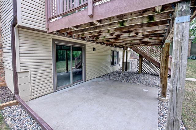 2400 Garland Lane N, Plymouth, MN 55447