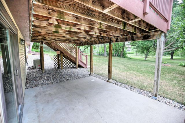 2400 Garland Lane N, Plymouth, MN 55447