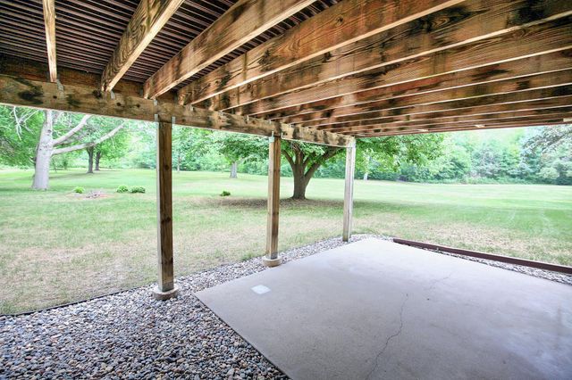 2400 Garland Lane N, Plymouth, MN 55447