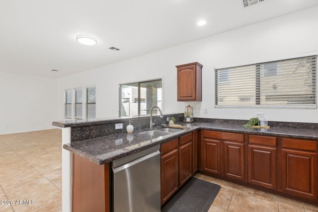 9412 W WILSHIRE Avenue, Phoenix, AZ 85037