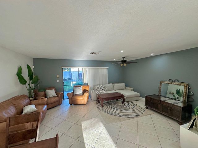 7357 NW 34th St 7357, Lauderhill, FL 33319