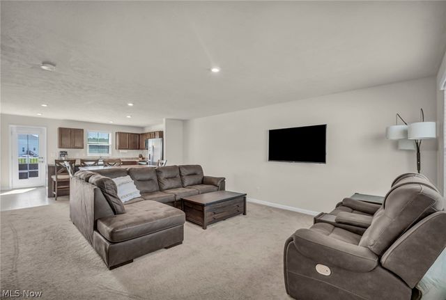 489 Regina Drive, Painesville Twp, OH 44077