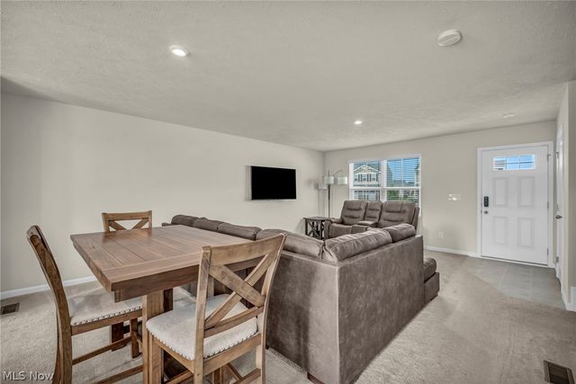 489 Regina Drive, Painesville Twp, OH 44077