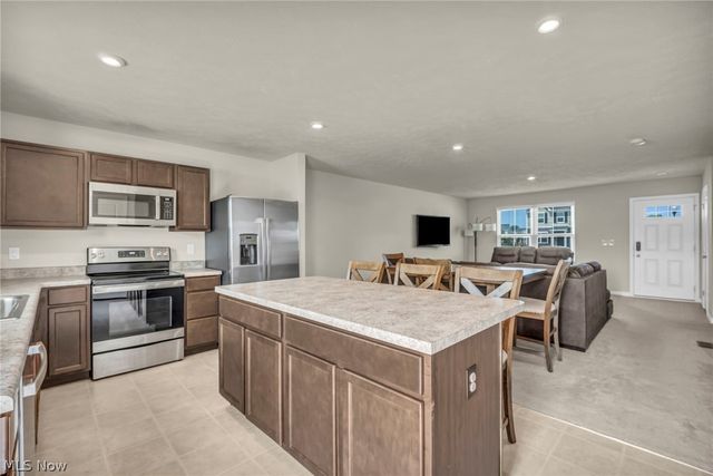 489 Regina Drive, Painesville Twp, OH 44077