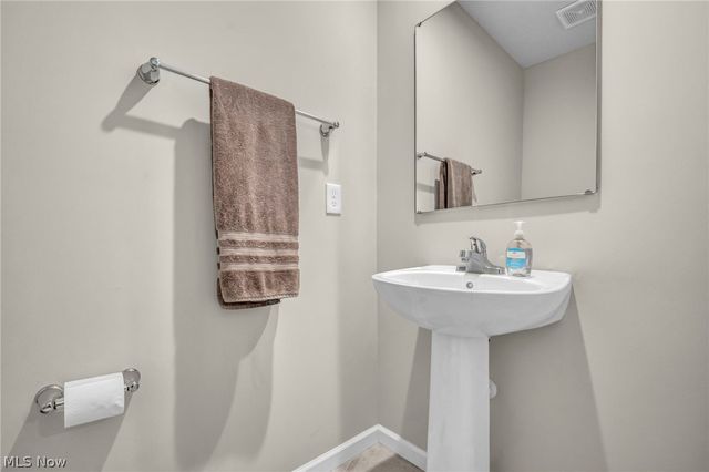 489 Regina Drive, Painesville Twp, OH 44077