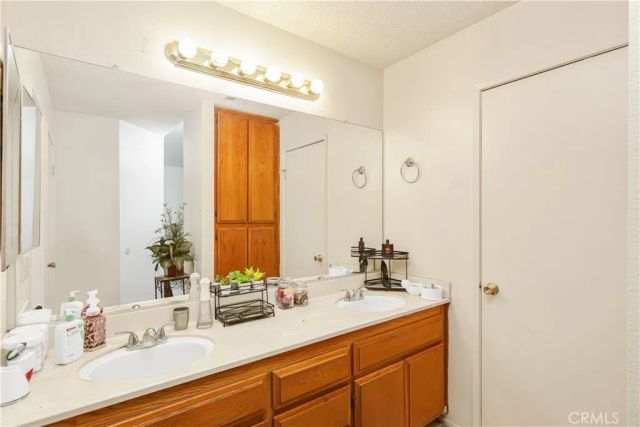 8055 Lemmerich Court, Fontana, CA 92336