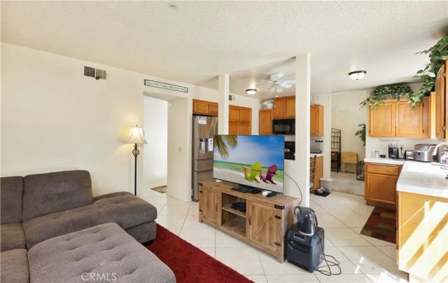 8055 Lemmerich Court, Fontana, CA 92336