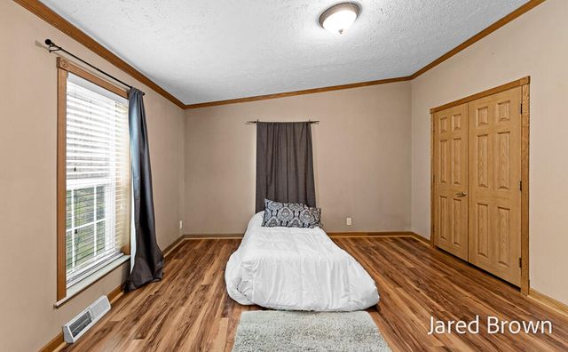 1436 Auble Road, Laketon Twp, MI 49445