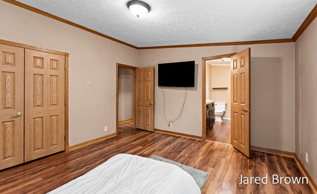 1436 Auble Road, Laketon Twp, MI 49445