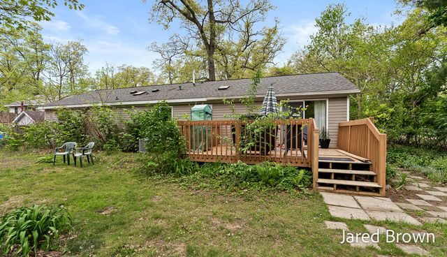 1436 Auble Road, Laketon Twp, MI 49445