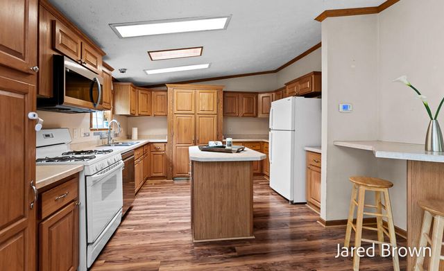 1436 Auble Road, Laketon Twp, MI 49445