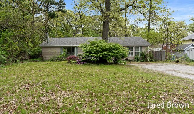 1436 Auble Road, Laketon Twp, MI 49445