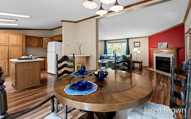 1436 Auble Road, Laketon Twp, MI 49445