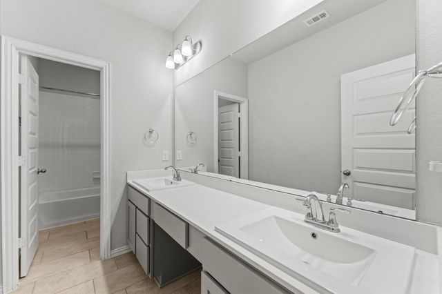 12402 Oakleaf Bend Drive, Humble, TX 77346