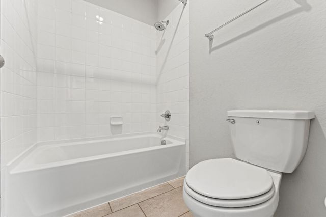 12402 Oakleaf Bend Drive, Humble, TX 77346
