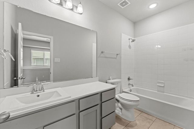 12402 Oakleaf Bend Drive, Humble, TX 77346