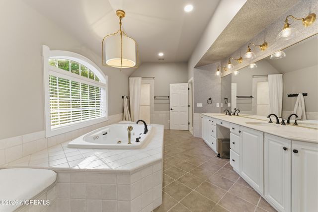 143 Savannah Road, Jackson, NJ 08527