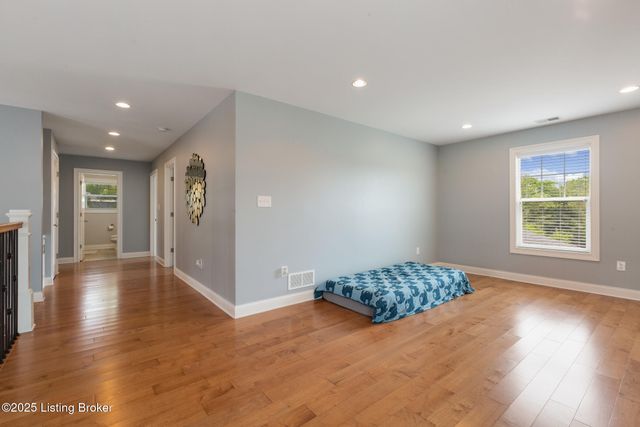 1700 Coral Ct, Prospect, KY 40059