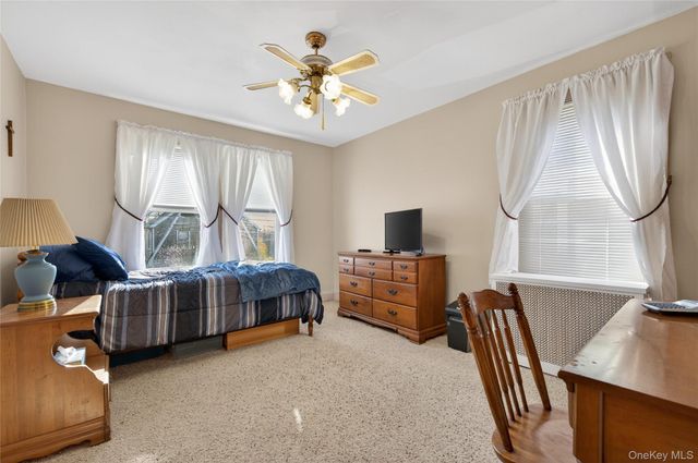 120 Capitol Avenue, Williston Park, NY 11596