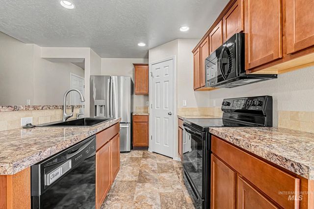 2225 W Mikaela Ct., Nampa, ID 83651