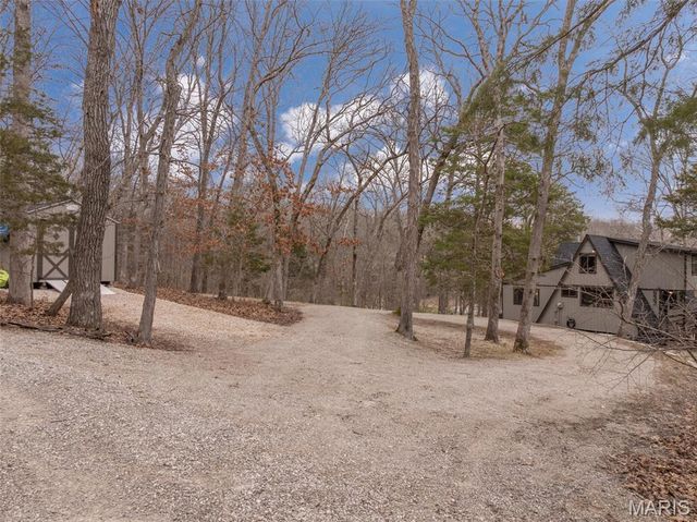 933 Woodlake Drive, Innsbrook, MO 63390