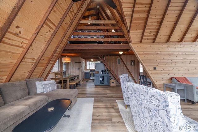 933 Woodlake Drive, Innsbrook, MO 63390