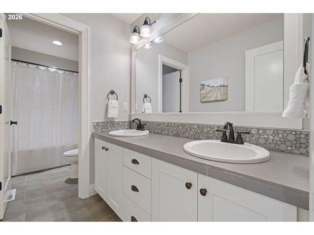 31050 Sw SANDY Ct, Wilsonville, OR 97070