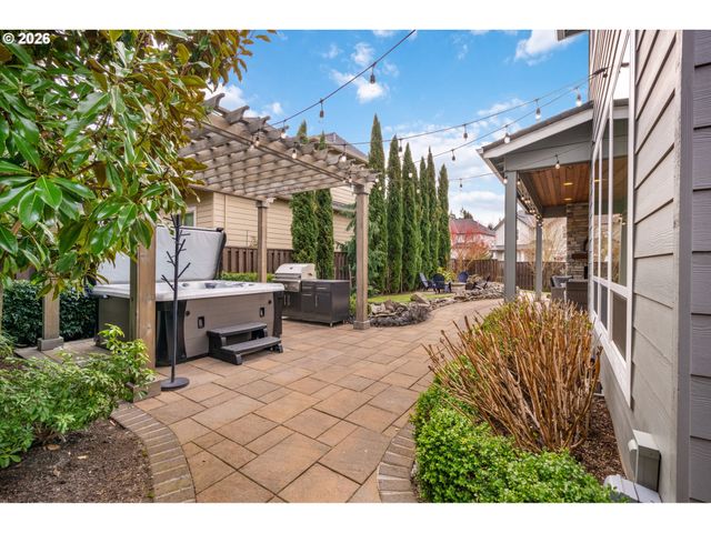 31050 Sw SANDY Ct, Wilsonville, OR 97070