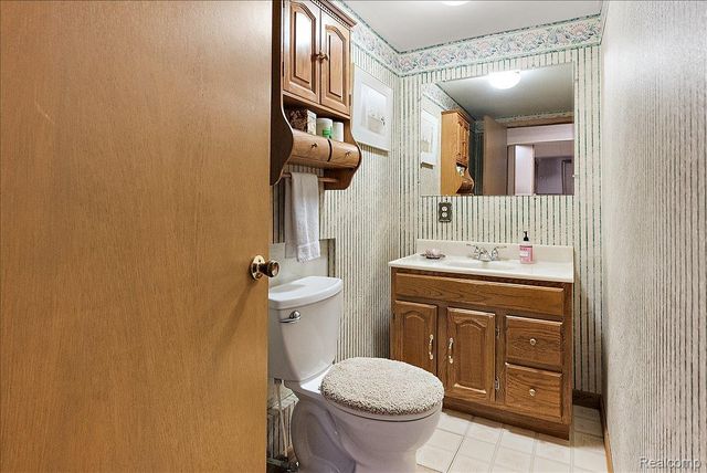 5242 Mansfield Avenue, Sterling Heights, MI 48310