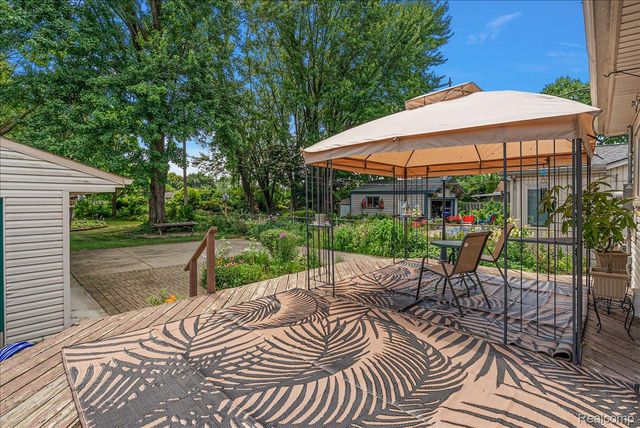 5242 Mansfield Avenue, Sterling Heights, MI 48310