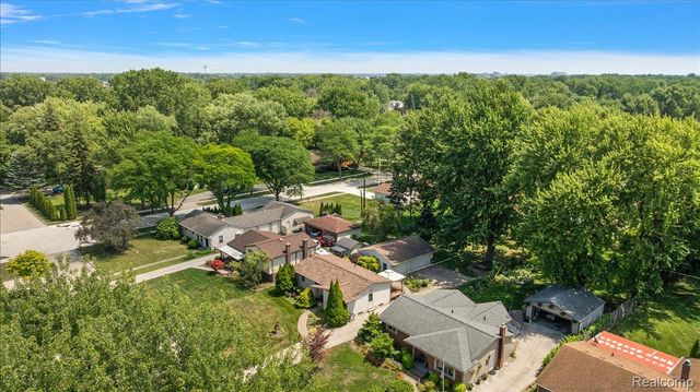 5242 Mansfield Avenue, Sterling Heights, MI 48310