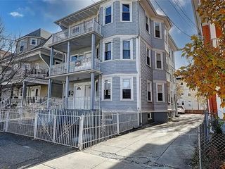 116 Lenox Avenue 3rd, Providence, RI 02907