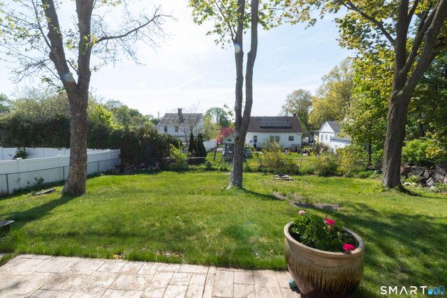 30 Hopkins Drive, New Haven, CT 06512